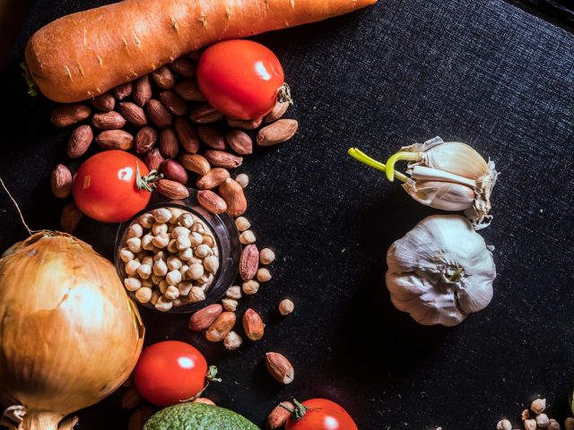 Alimentation : trois aliments à privilégier pour rester en bonne santé après 50 ans